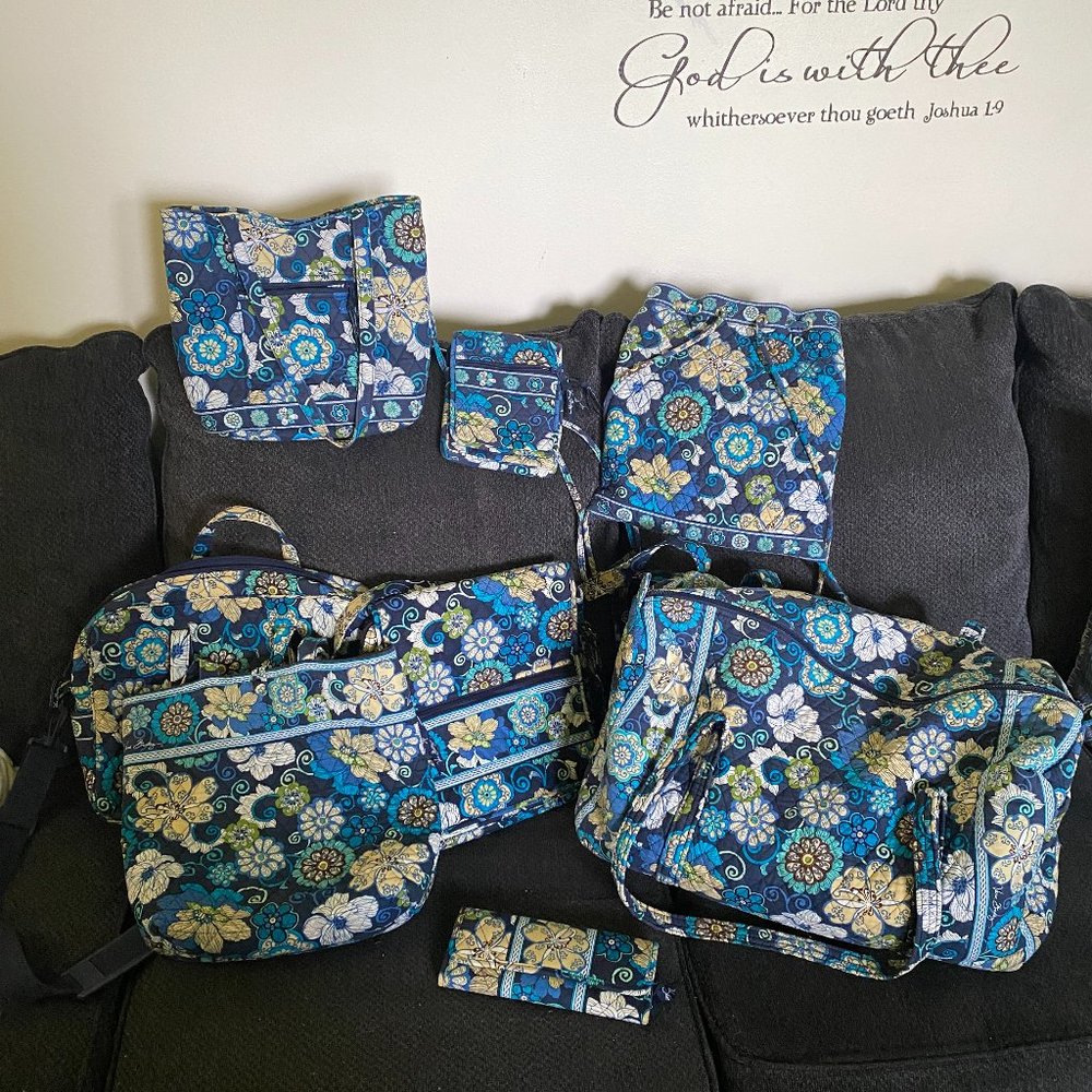 Vera Bradley Mod Floral Blue 8 Piece Set